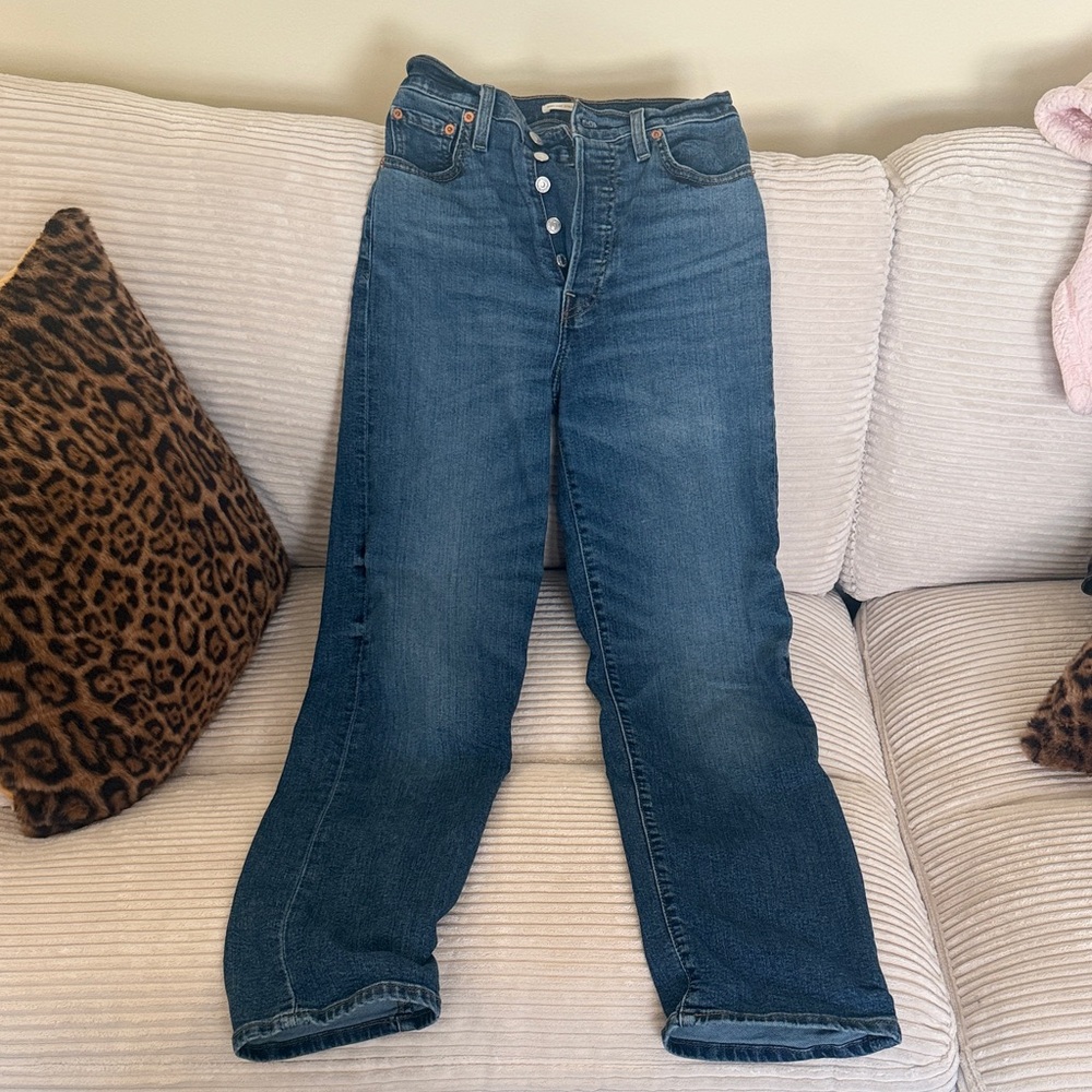 Levi's Women's Straight Leg Jeans - Medium Blue Wash